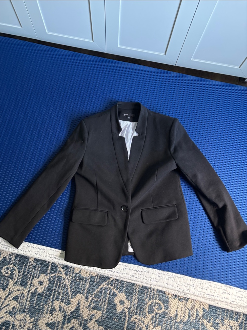 Gibson Black Women's Single-Button Blazer with Notch Lapel